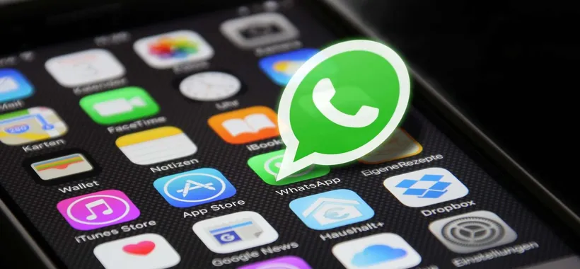 WhatsApp: anteprime audio e blocco inoltri