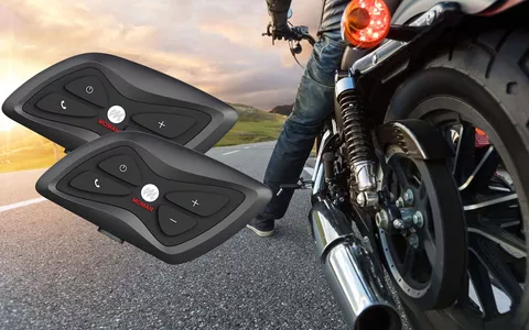 Interfono per moto con auricolari Bluetooth: kit da 2 pezzi a prezzo BOMBA  (99€)