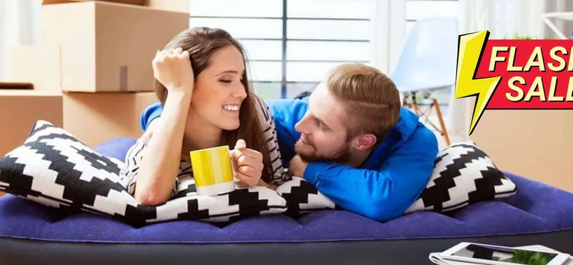 Vacanze in vista? Questo materassino gonfiabile a 27€ ti sarà utile