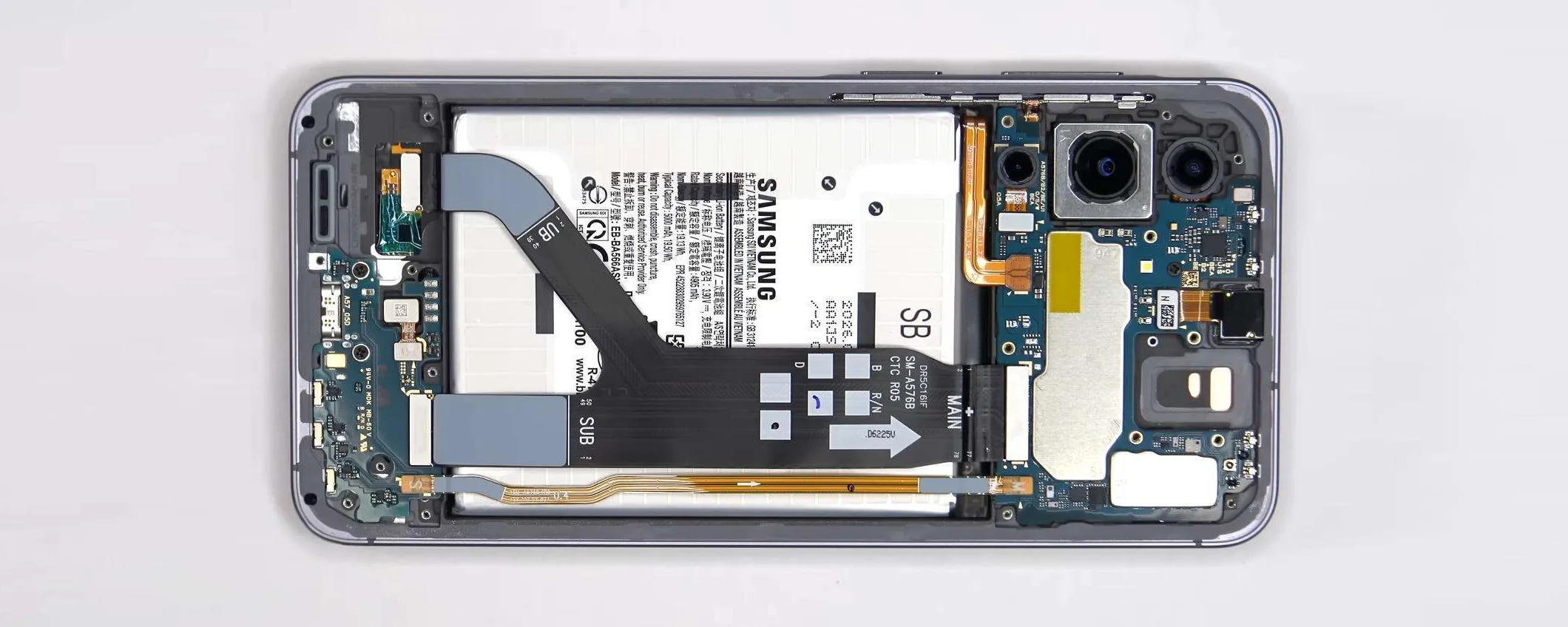 Galaxy A57 non teme i danni: il nuovo midrange di Samsung è super riparabile
