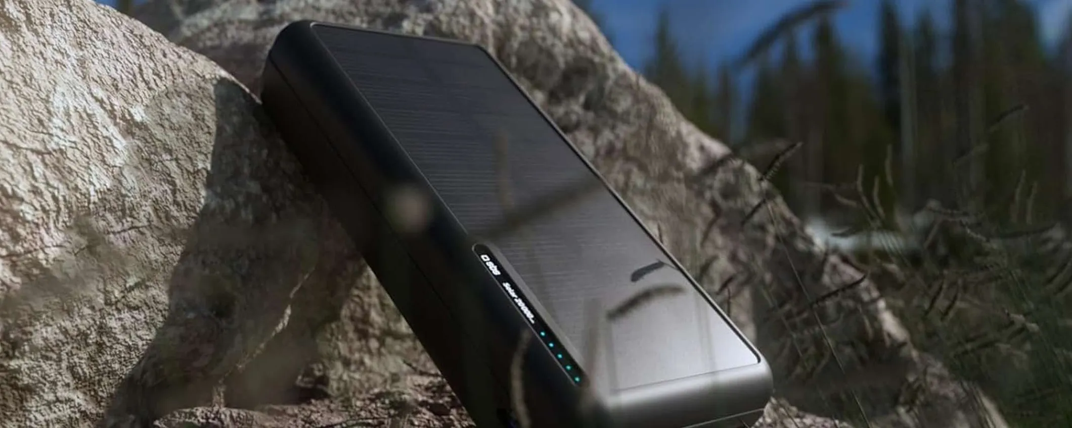 Energia infinita nello zaino: la powerbank solare CROLLA a 19€ su Amazon
