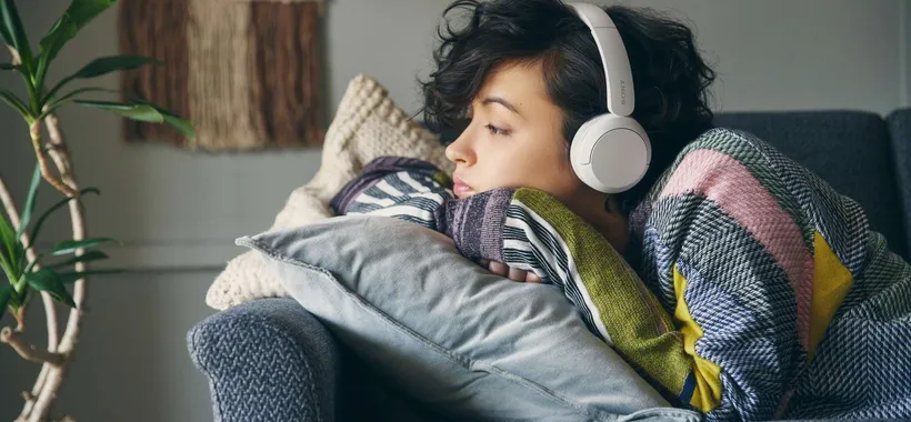 Queste cuffie wireless Sony sono in SUPER OFFERTA su Amazon (-50%)