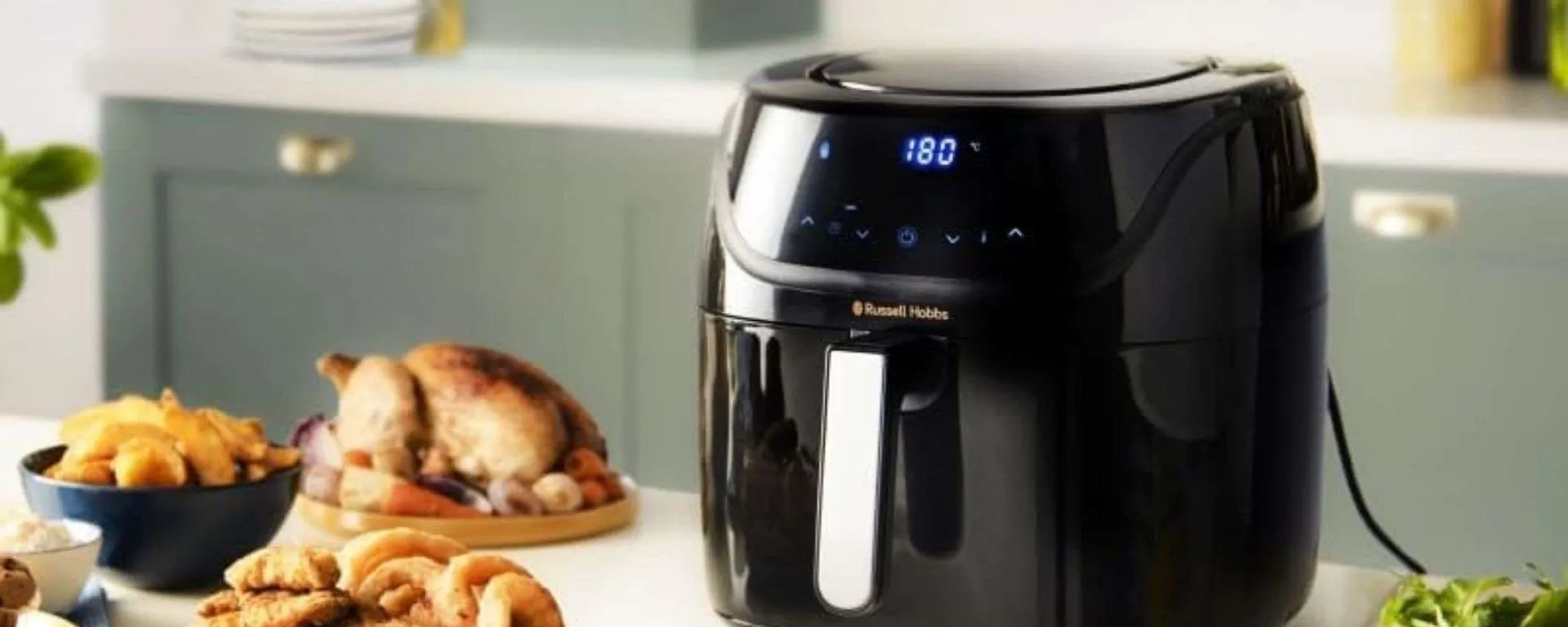 Friggitrice ad aria Russell Hobbs XXL: oggi è tua con il 26% di sconto