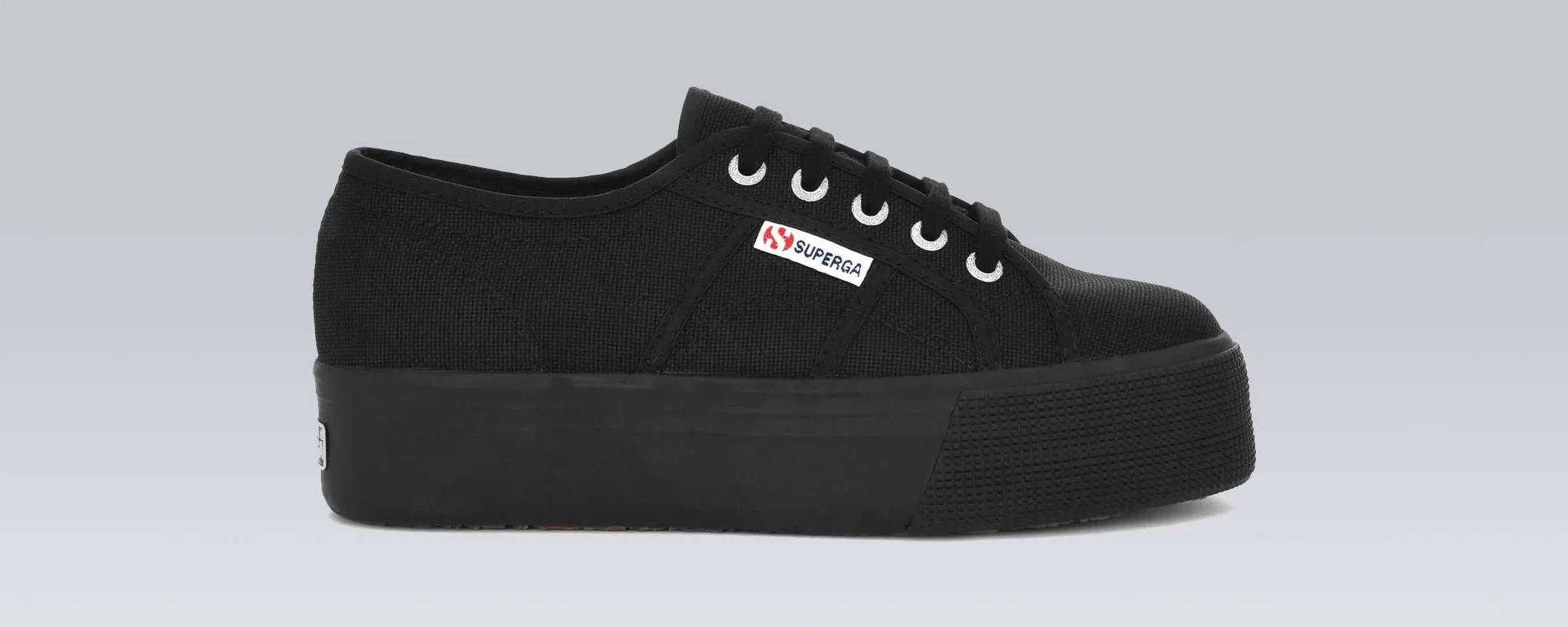 Scarpe Superga vegan con zeppa: le usi tutto l'anno e risparmi oltre il 40%