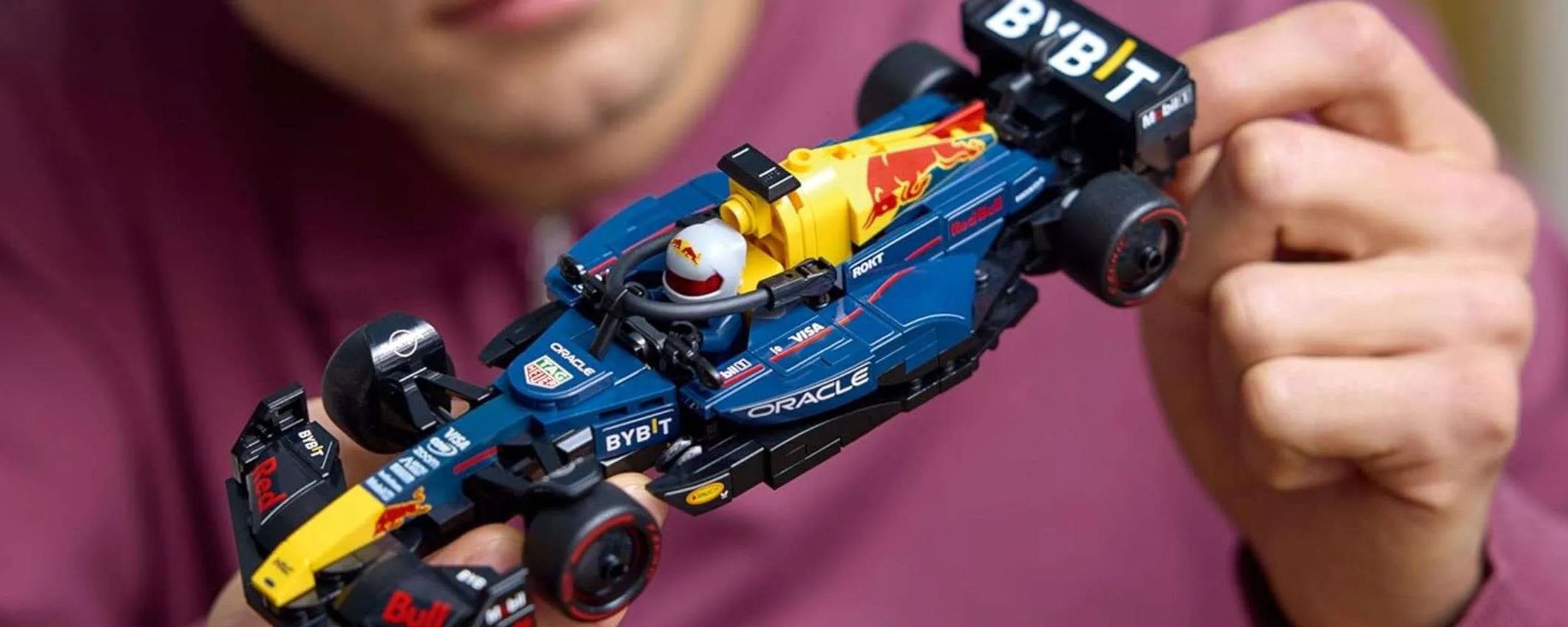 Set LEGO Red Bull RB20 in offerta a un OTTIMO PREZZO su Amazon: porta la F1 sulla scrivania