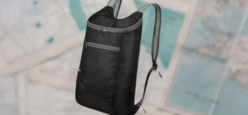 Zaino a 4,40€ su Amazon: ultra CAPIENTE, pieghevole e super leggero