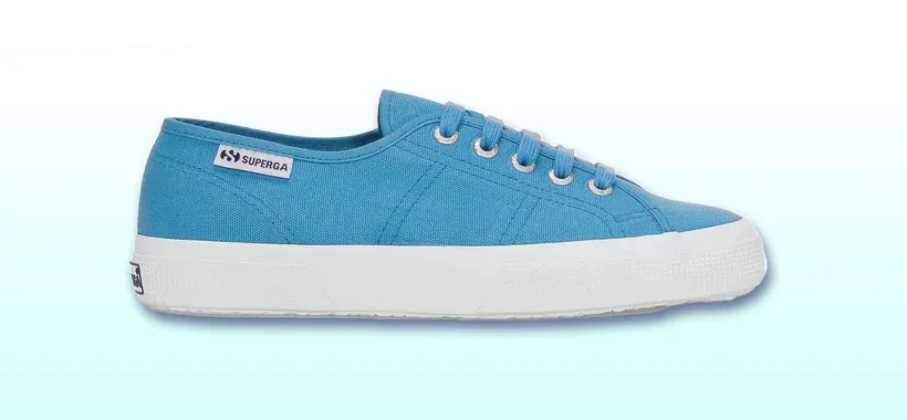 Leggere e comodissime: queste scarpe Superga oggi costano pochissimo