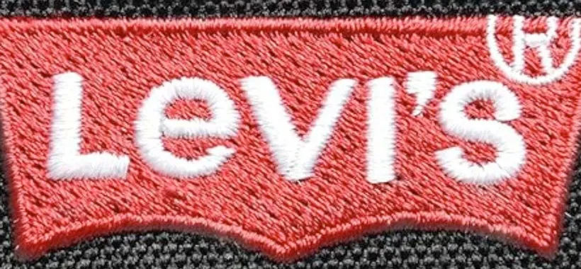 Levi's da 8€: su Amazon si fa spazio in magazzino con questi MEGA SCONTI
