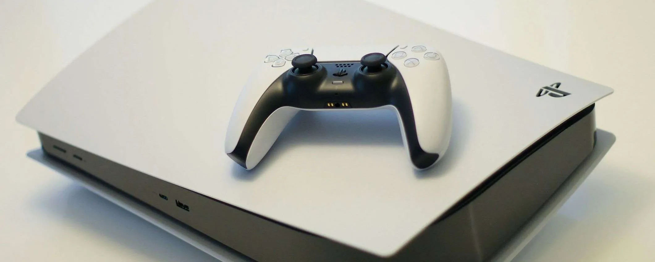 PlayStation dice addio ai giochi su disco: dal 2028 tutte le nuove uscite saranno solo digitali