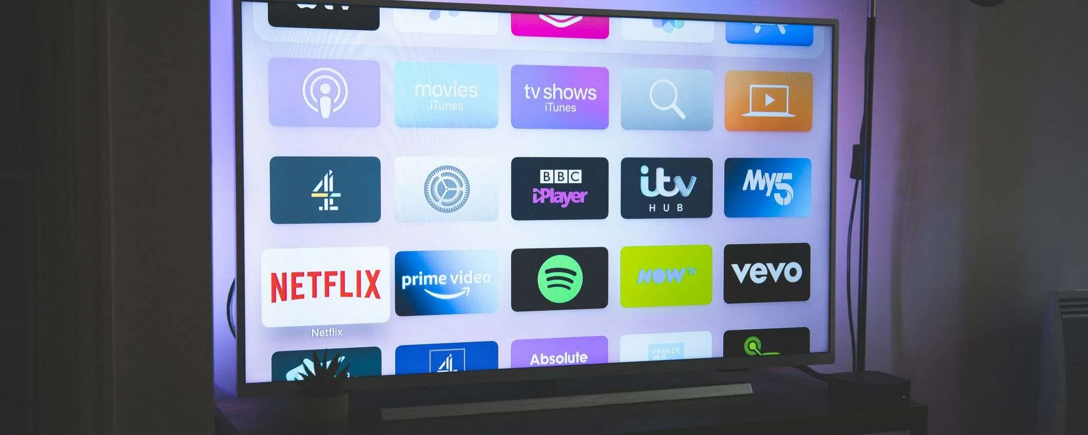Smart TV e streaming: quando scegliere Ethernet e quando basta il Wi-Fi