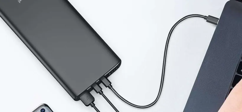 Questo powerbank a 36€ ricarica anche il COMPUTER: è potentissimo