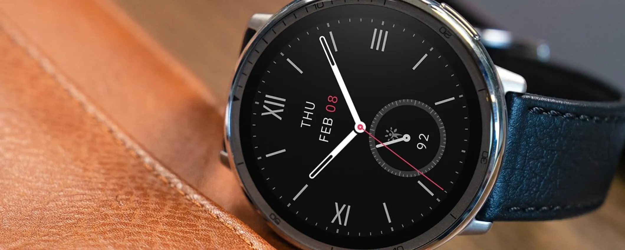 AMAZFIT Active 2: design elegante e tecnologia avanzata