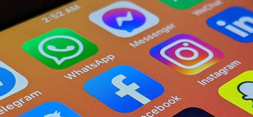 Facebook DOWN, arrivano scuse e rassicurazioni: "Nessun furto di dati"