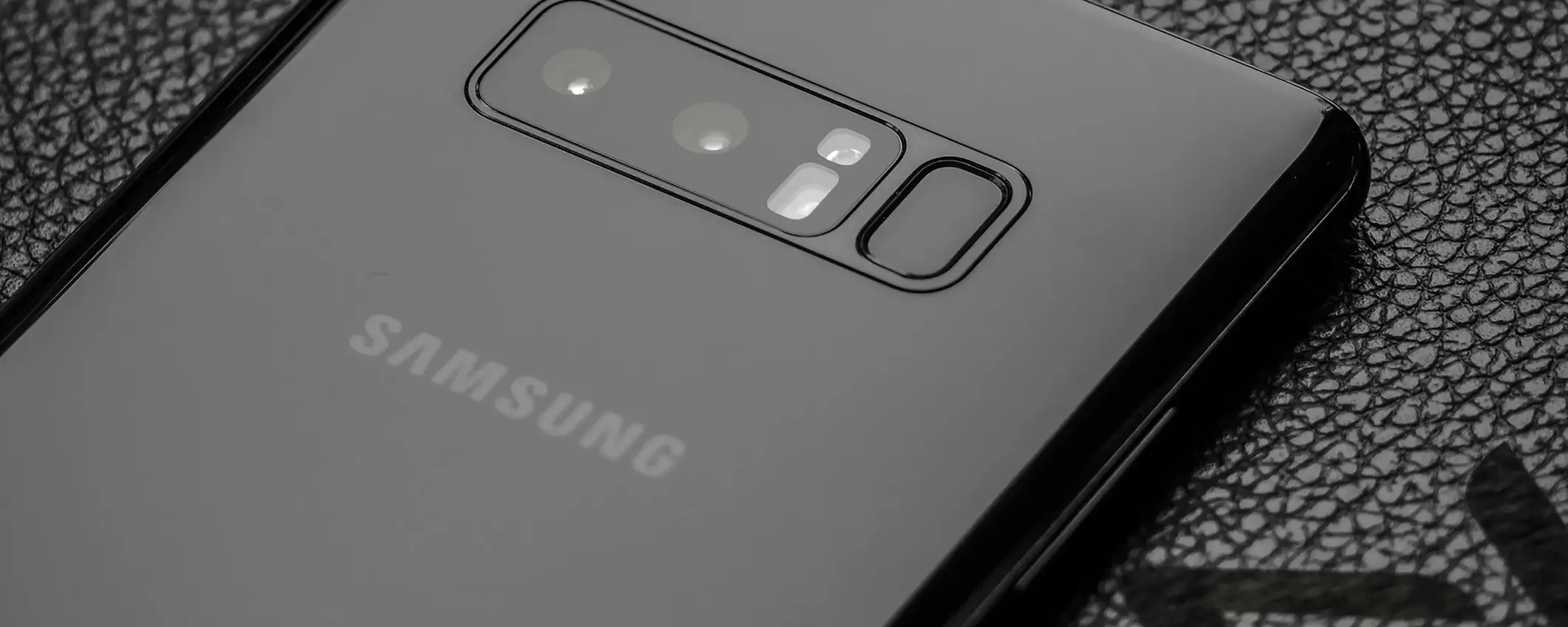 Samsung aggiorna Galaxy S8 e Note 8 dopo quasi 10 anni