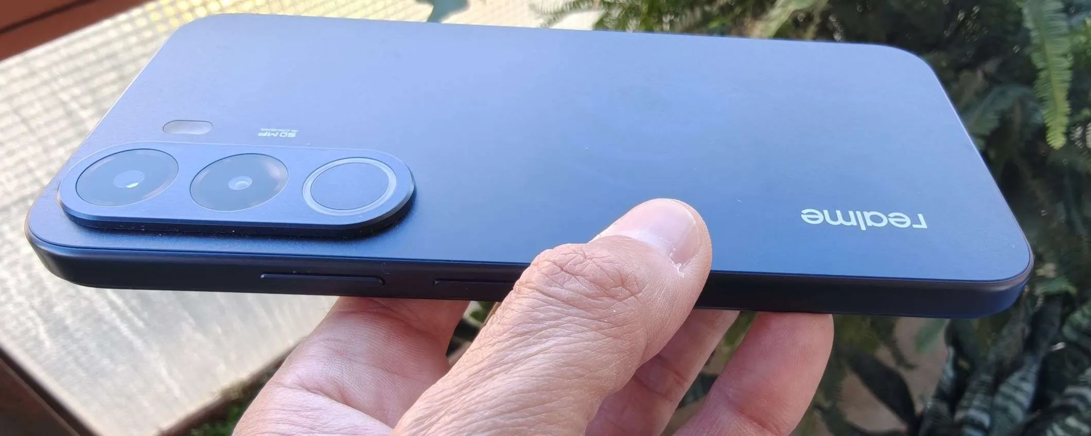 Recensione realme C100x: bello e con tanta batteria, ma 4 GB di RAM si sentono