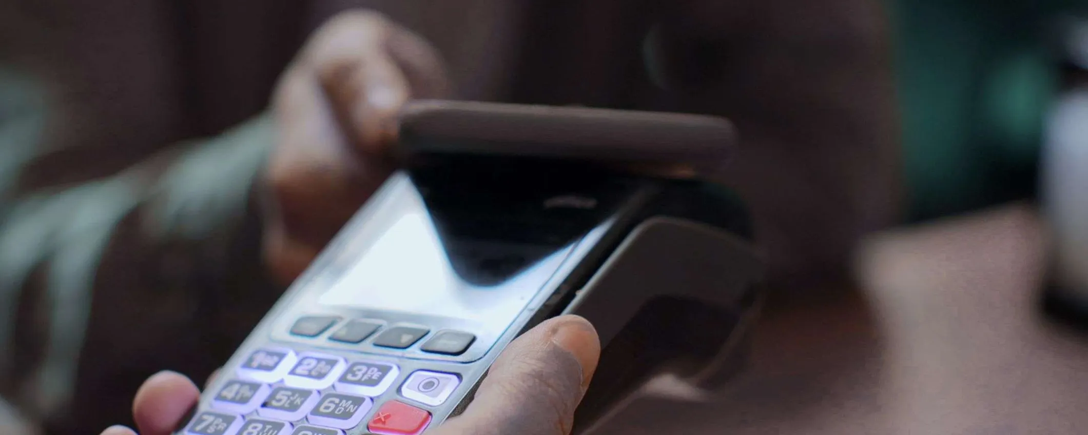 Truffa del POS nascosto anche in Italia: ecco come non farsi rubare denaro