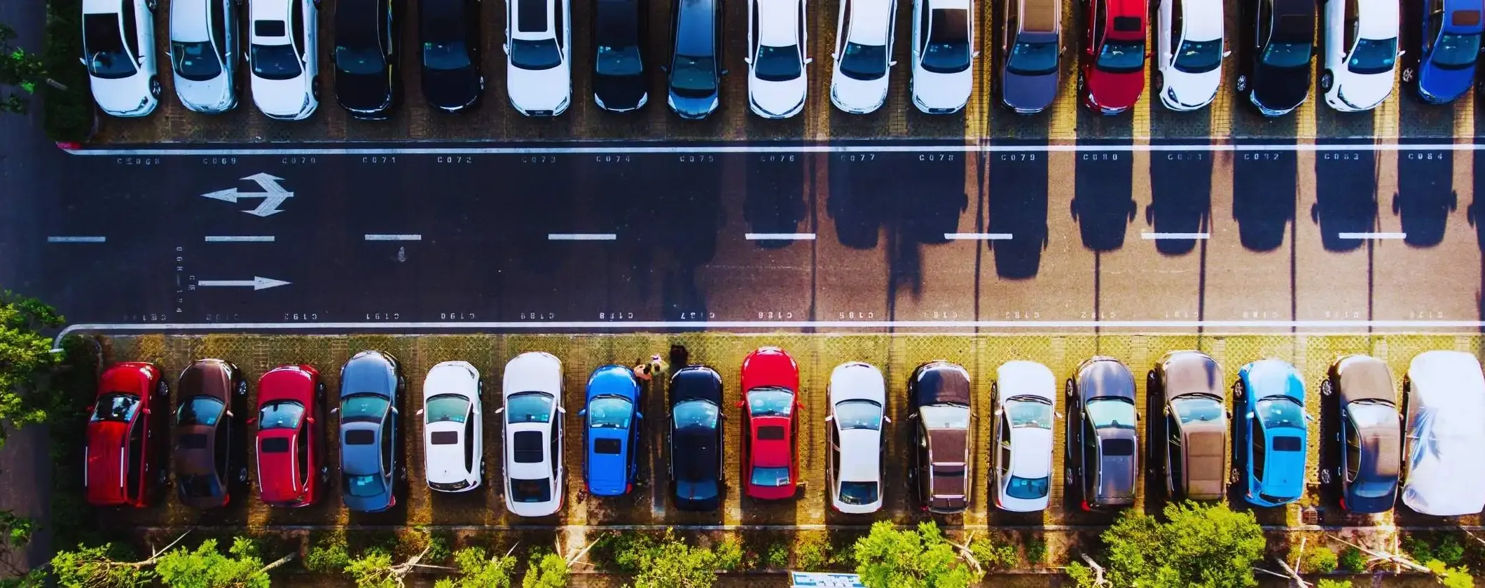 Una falla di sicurezza potrebbe tracciare e sbloccare milioni di auto