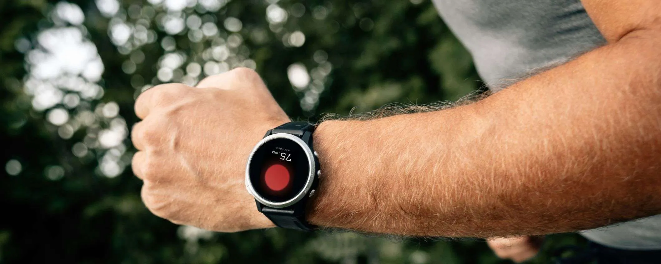 Perché gli smartwatch non hanno una porta USB-C (e probabilmente non l'avranno presto)