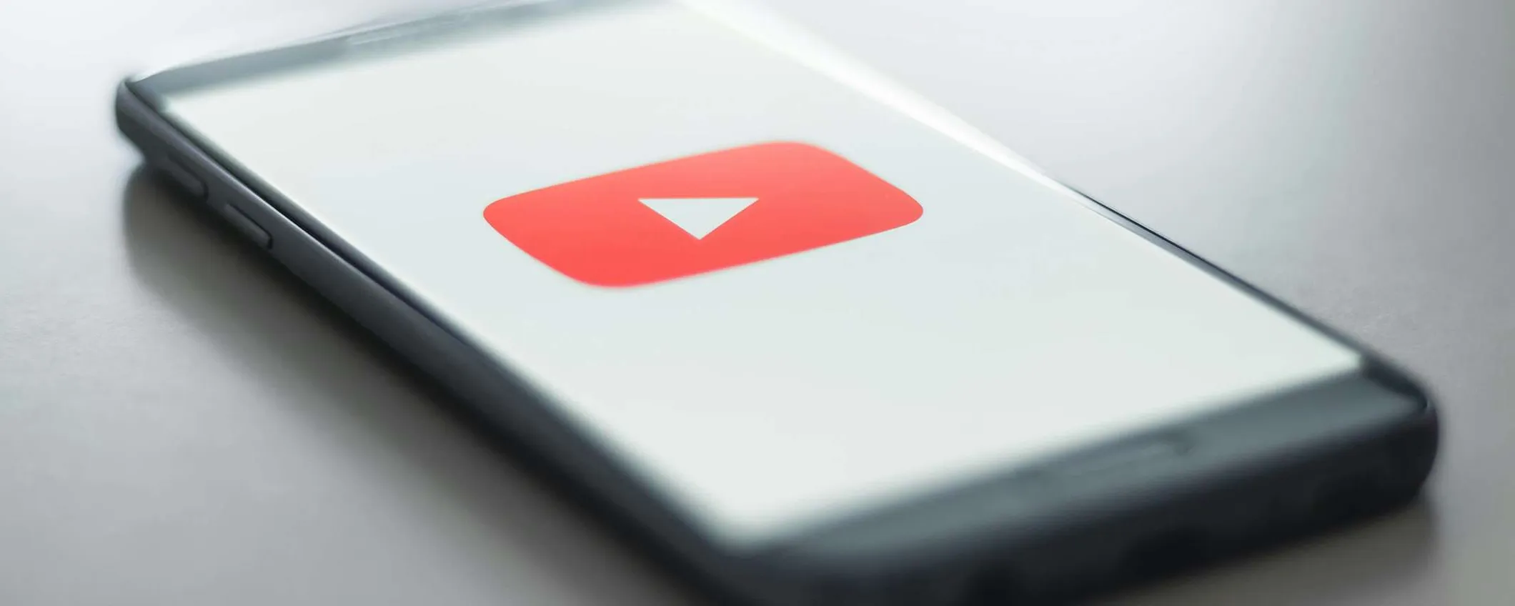 YouTube: quelle anteprime così grandi in homepage non piacciono agli utenti