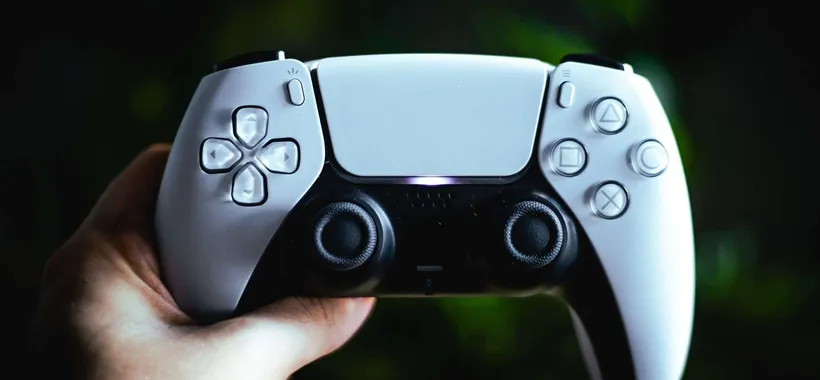 PS5 la vogliono tutti: vendite IMPRESSIONANTI