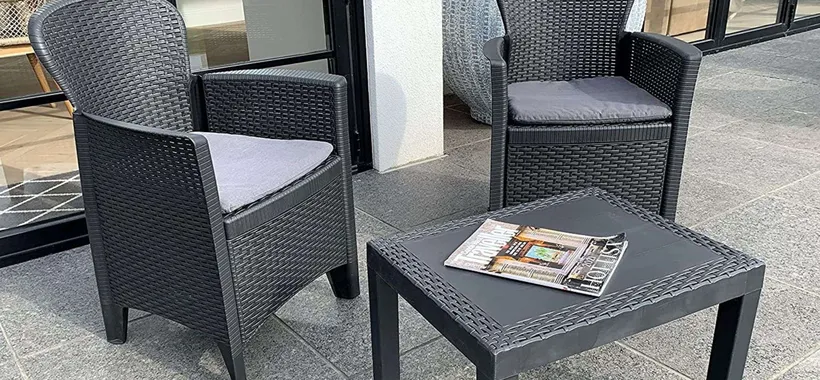 Poltrone da giardino e tavolino: 80€ per il kit COMPLETO su Amazon, bombetta relax