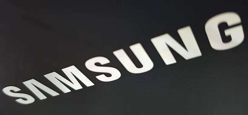 Samsung Galaxy A90: fotocamera scorrevole e rotante