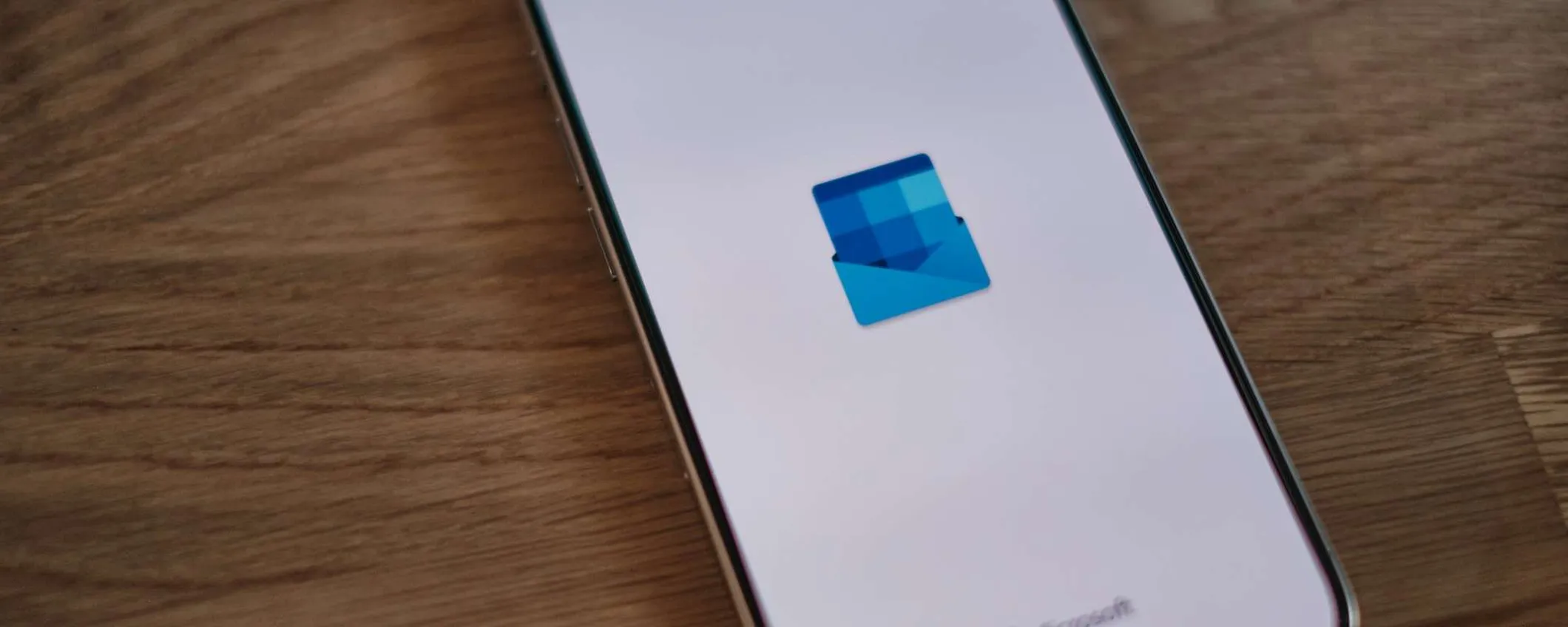 Outlook ti avvisa prima di rispondere all'email sbagliata