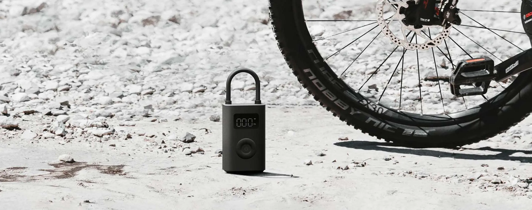 Xiaomi Compressore Portatile: mai più gomme sgonfie a soli 47€