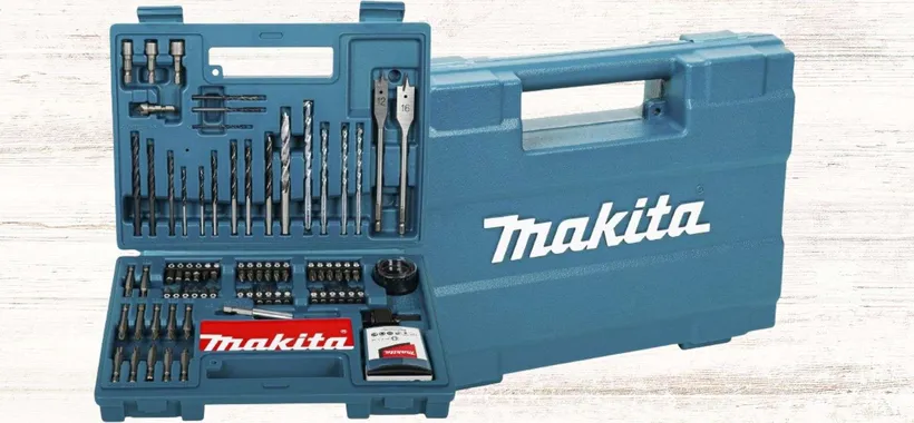 Makita: sconto 49% e prezzo BOMBA per il kit 100 in 1 con custodia (27€)