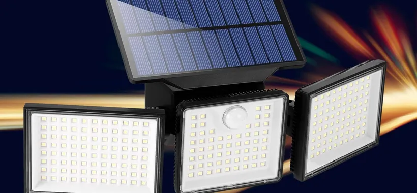 Potentissimo faro solare 3 teste a prezzo BOMBA su Amazon (11€)