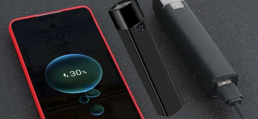 Elegante e POTENTE torcia compatta a 8€: è anche un powerbank (-50%)