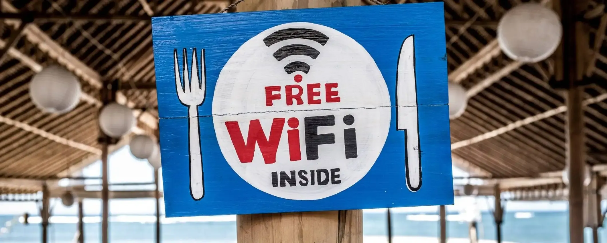 Naviga in sicurezza sui Wi-Fi pubblici con Surfshark: basta 1,99€/mese