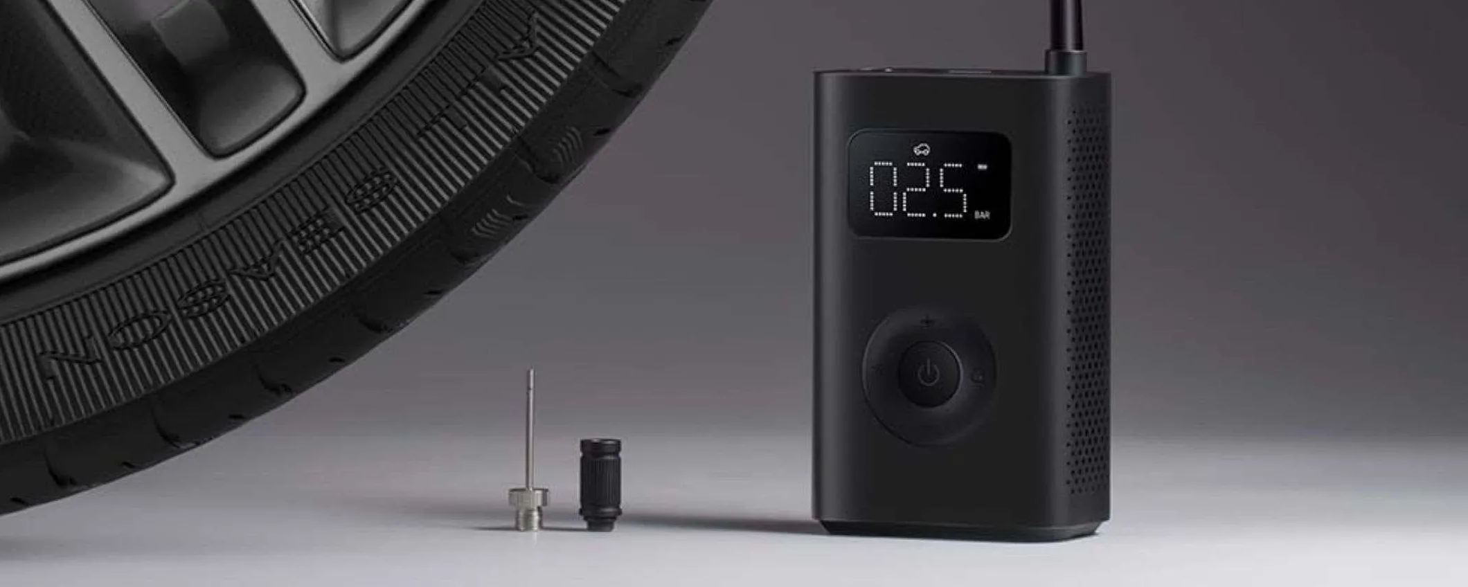 Compressore d'aria portatile Xiaomi di nuovo in sconto: gonfia TUTTO senza fatica