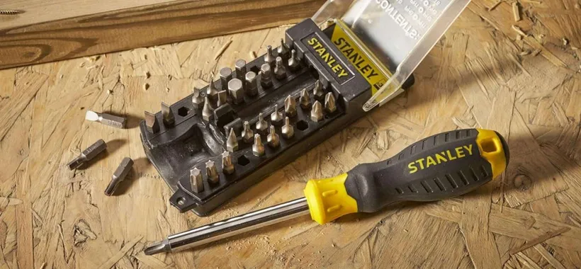 Cacciavite Stanley Multibit 34 inserti a soli 7€ su Amazon
