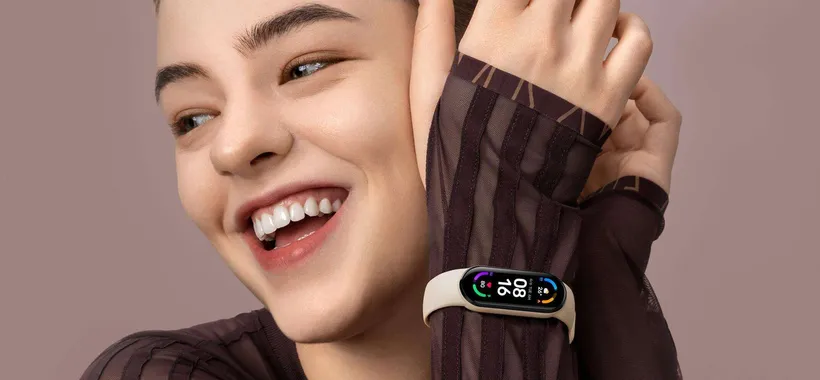 Xiaomi Mi Band 7: display più grande, GPS integrato e molto altro