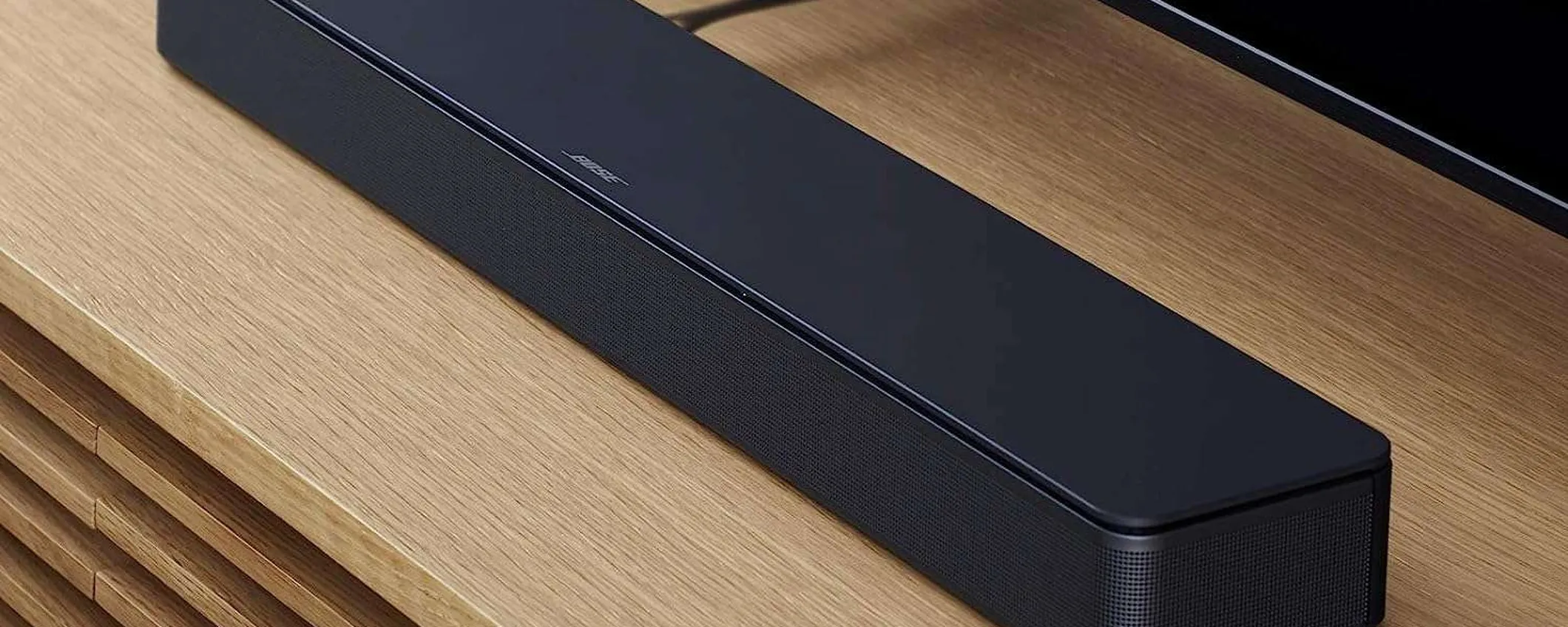 Soundbar compatta Bose in super offerta: audio come al cinema a casa tua