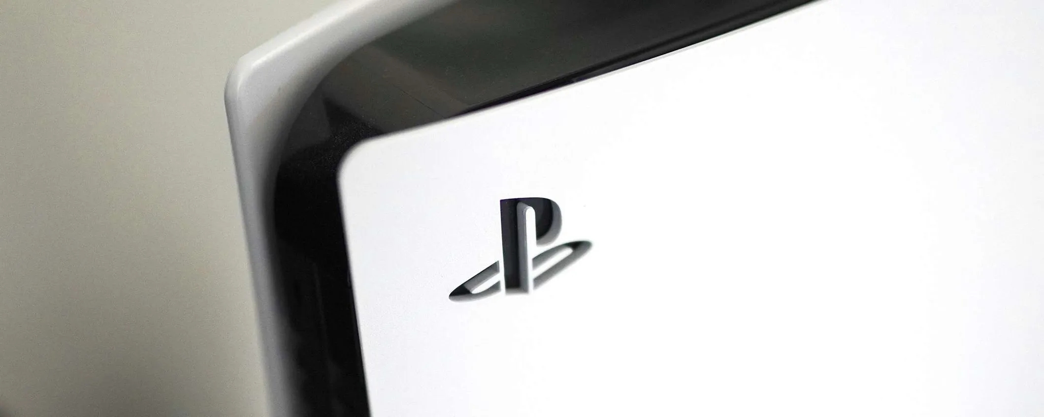 PlayStation 5 Slim: SCONTATISSIMA con l'offerta tech di Esselunga