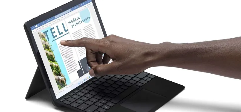 Surface Go 3 (8/128 GB) con tastiera cover inclusa al MINIMO STORICO su Amazon