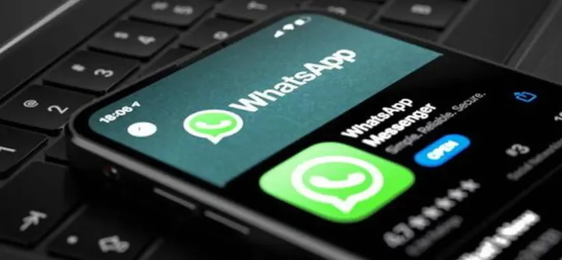 WhatsApp: MEGA aggiornamento in arrivo con reaction e community