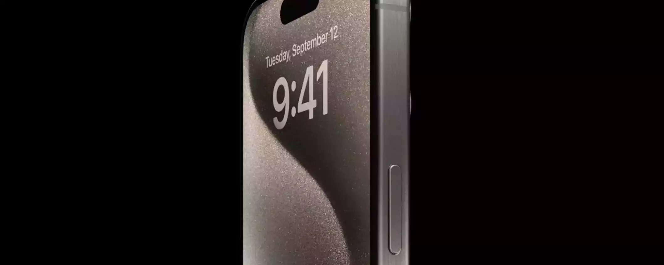 iPhone 15 Pro (128 GB) in titanio naturale: a 1099€ è sempre una buona idea