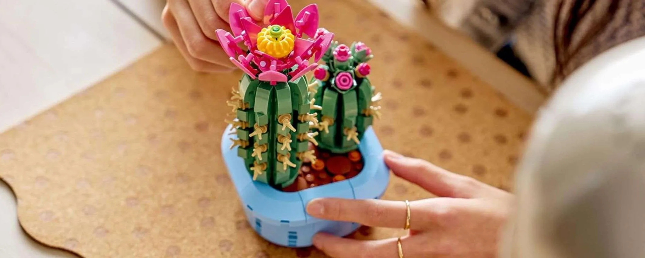 Il nuovo LEGO Cactus in Fiore in offerta Amazon: San Valentino low cost